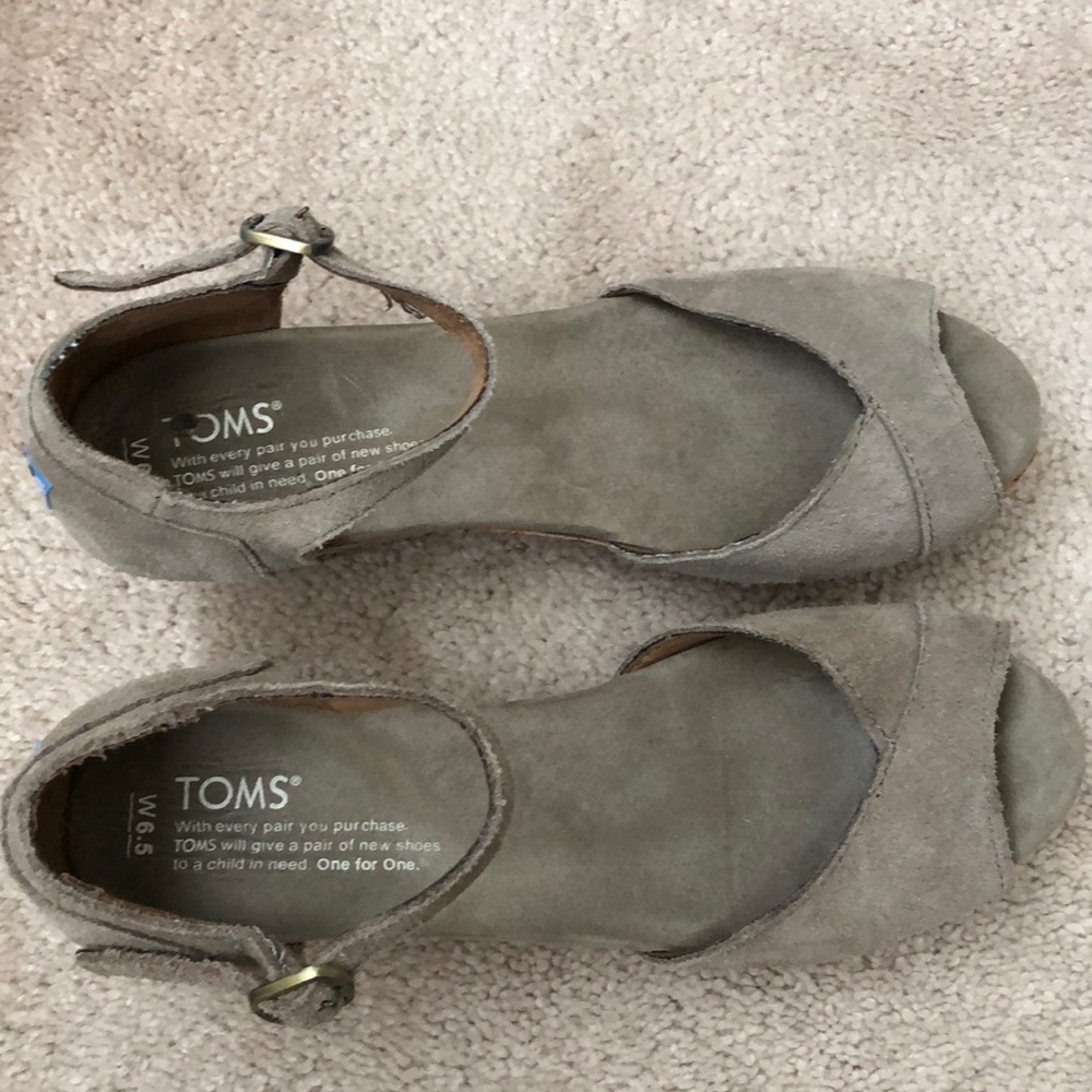 Toms Wedge Sandals